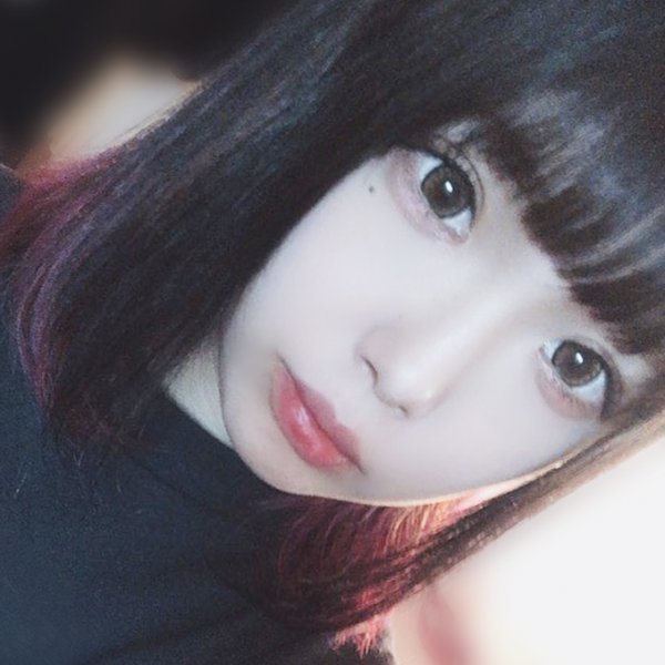 瑠璃川 みく