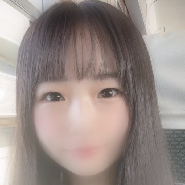 LIP STICKの小柳 いつかちゃん