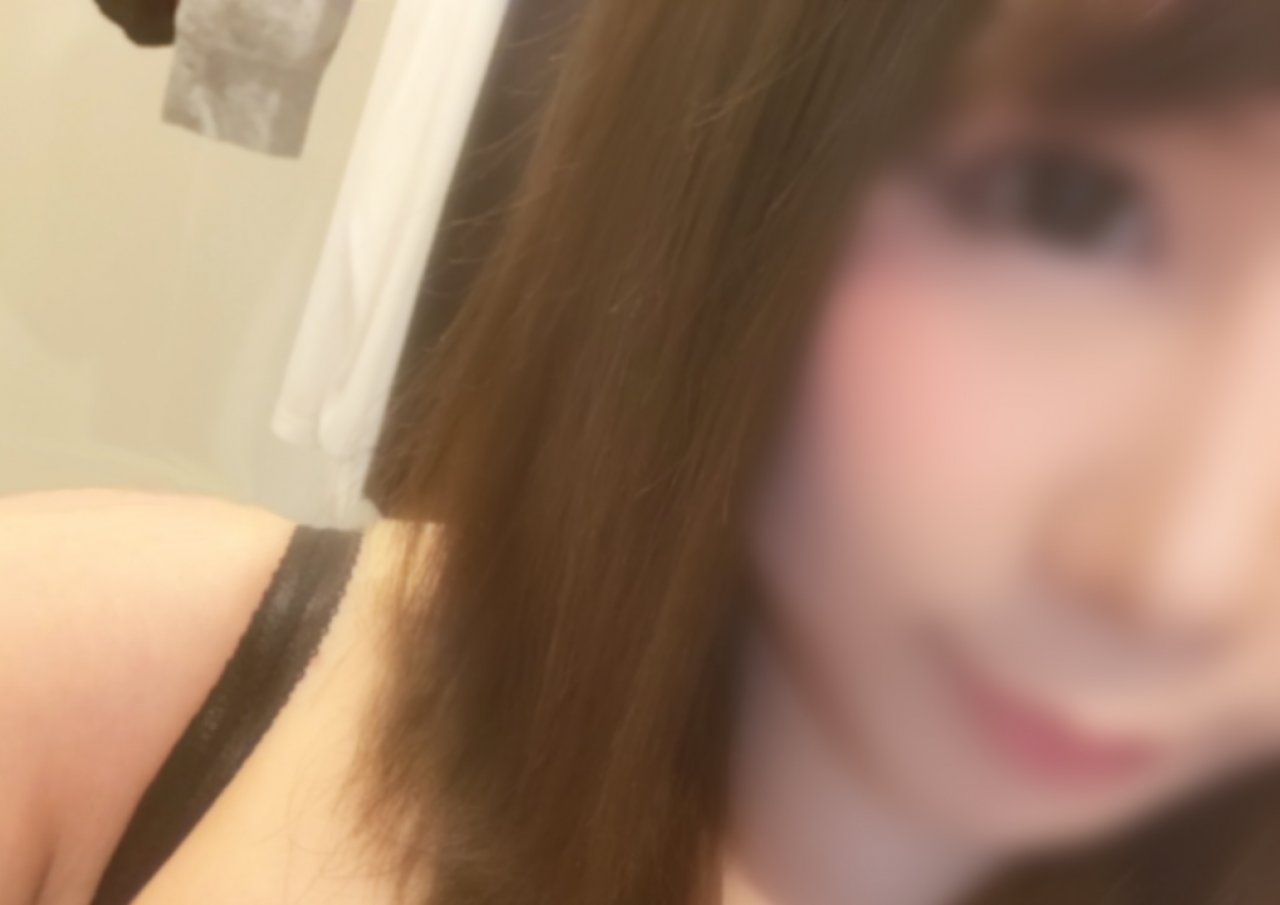 リップスティック在籍 一ノ瀬 りなさん