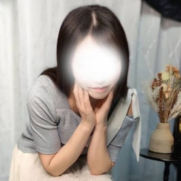 水瀬 なる